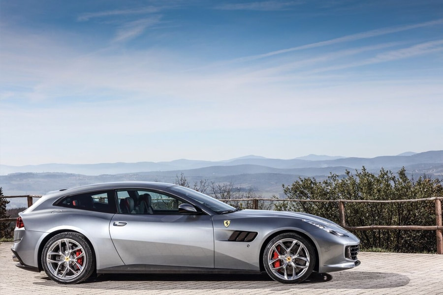 Ngoại thất mạnh mẽ của Ferrari GTC4 Lusso