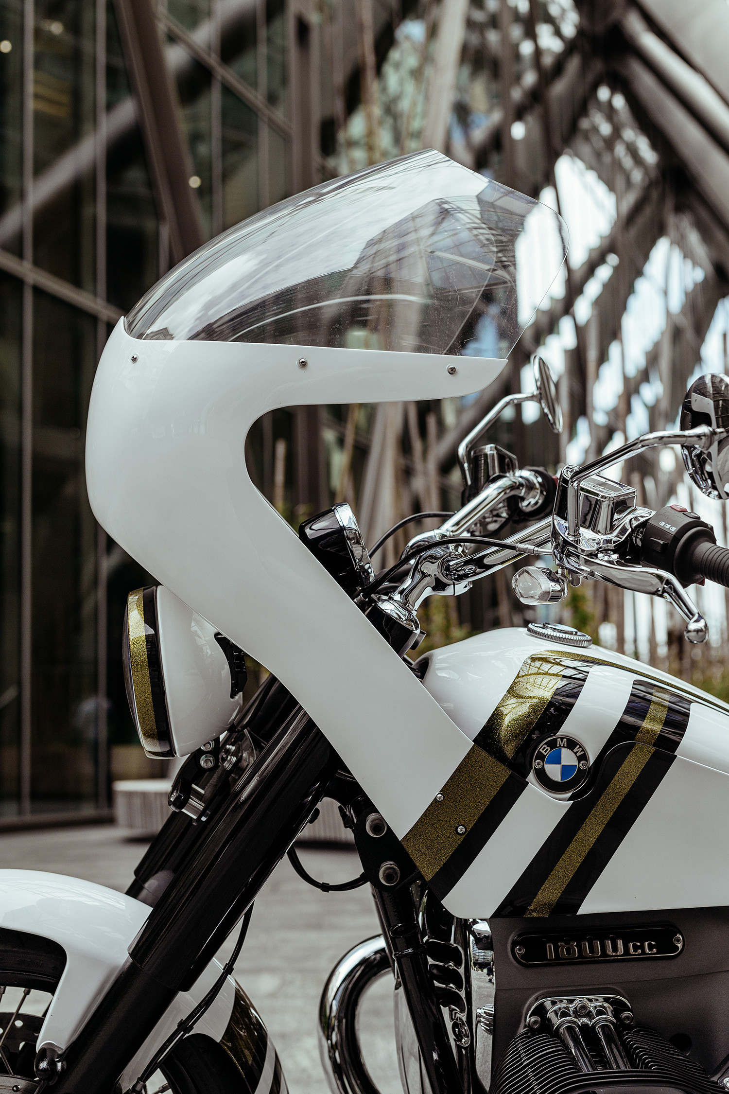 Quá trình cắt và hàn khung xe BMW R18
