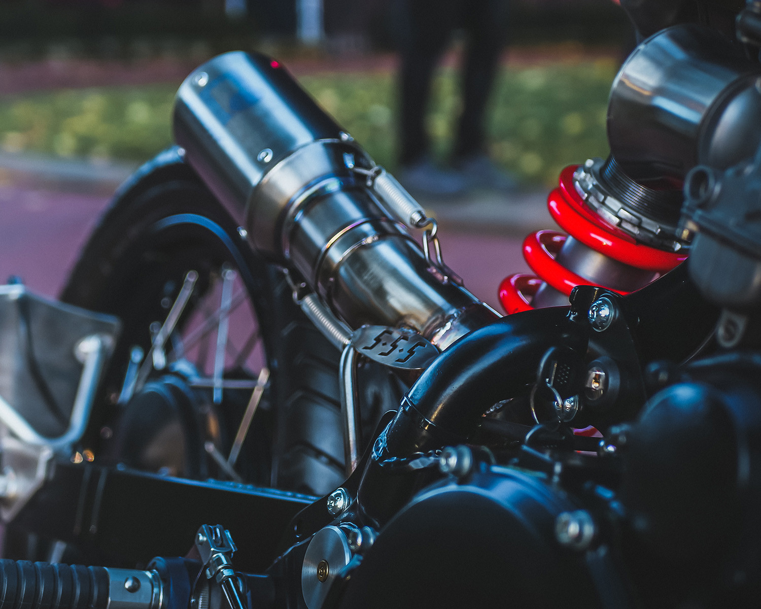 Quá trình độ lại Honda CBX750 từ bộ khung ban đầu