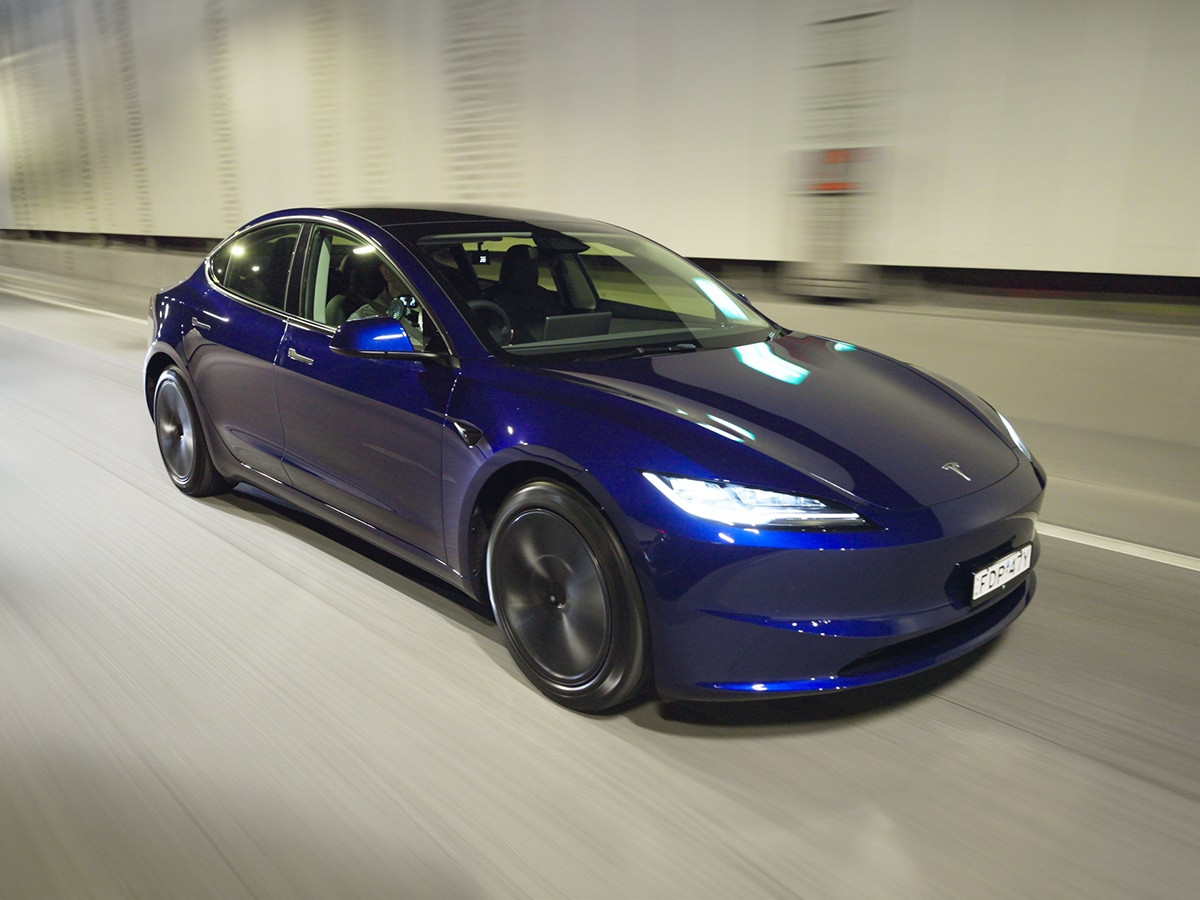 Tesla Model 3 2024