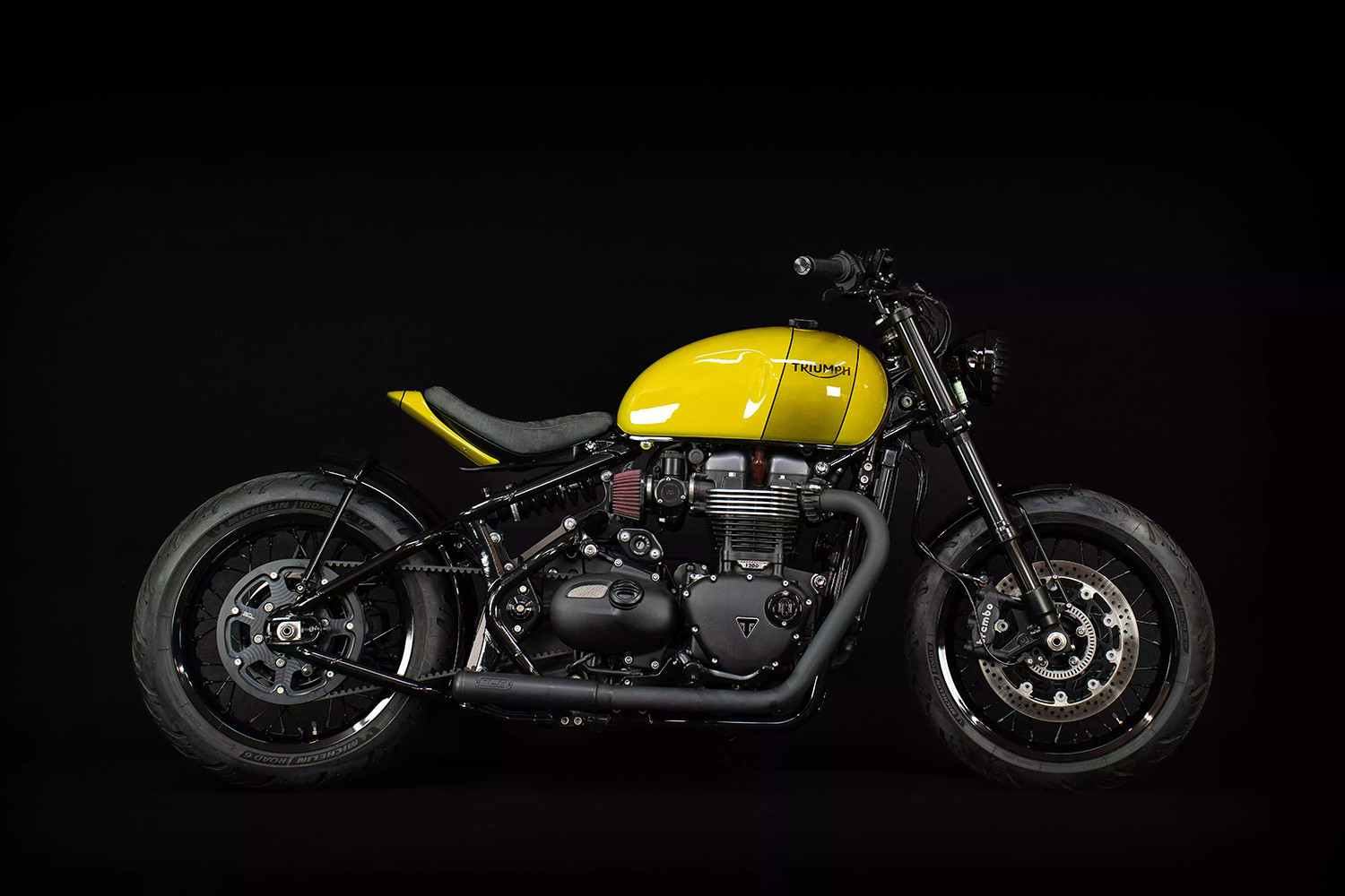 Triumph 1200 Bobber tại hội trường