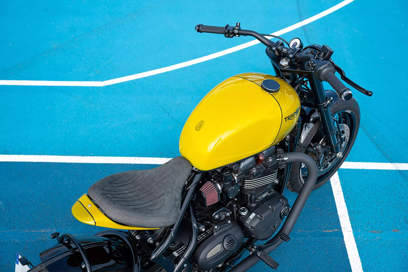 Triumph 1200 Bobber với bánh xe mới