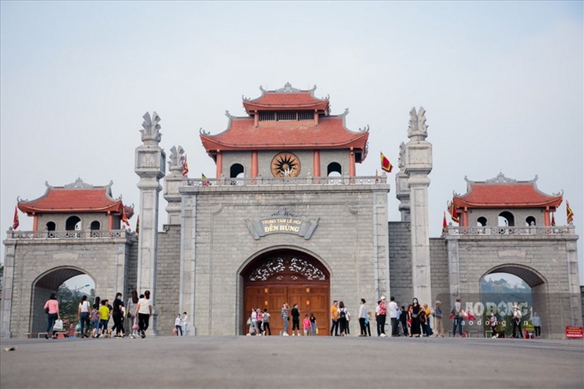 Alt: Khu di tích Đền Hùng
