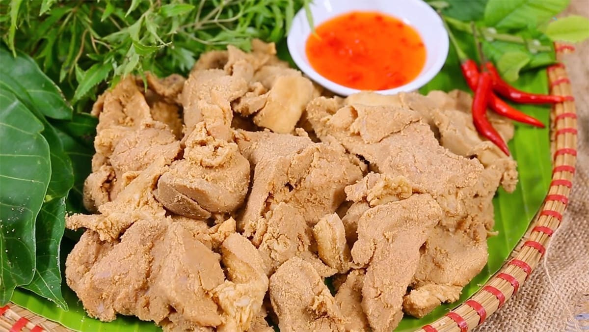 Alt: Món thịt chua Phú Thọ