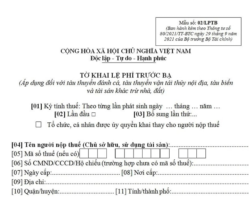 Alt: Nộp lệ phí trước bạ khi sang tên xe ô tô
