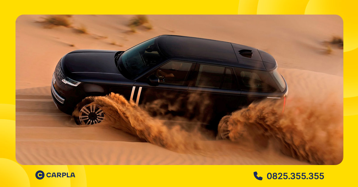 Alt: Range Rover băng qua địa hình hiểm trở