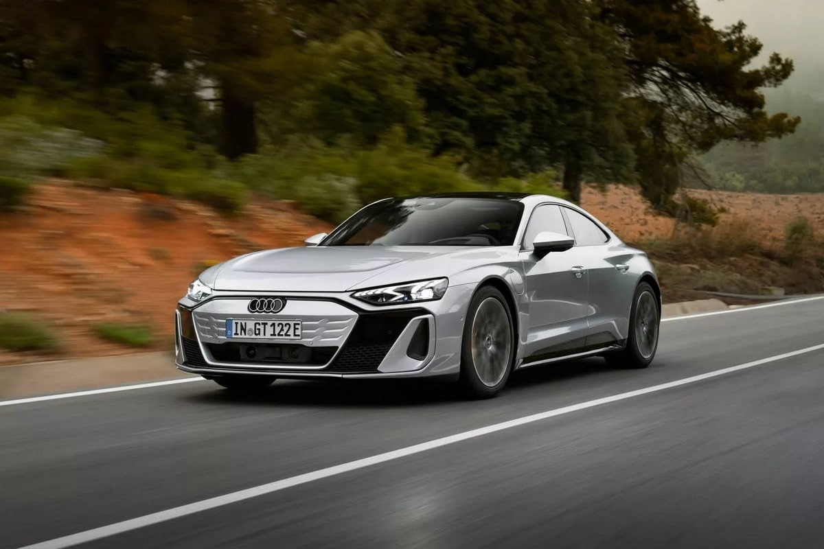 Audi E-tron 2025: SUV điện hạng sang