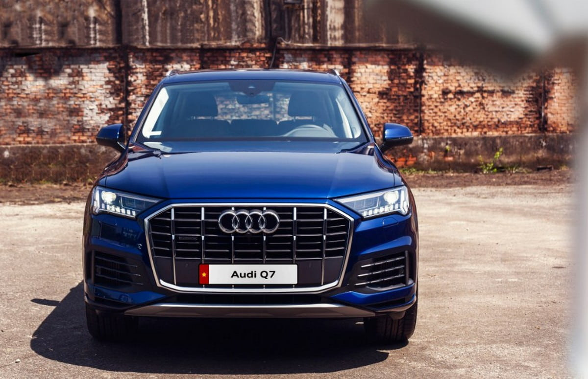 Audi Q7 2025: Giá bán và các phiên bản