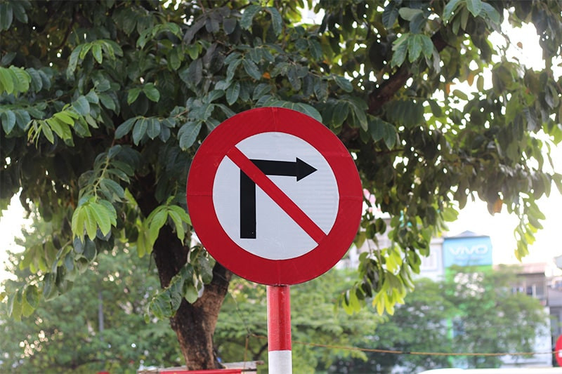 Biển báo cấm