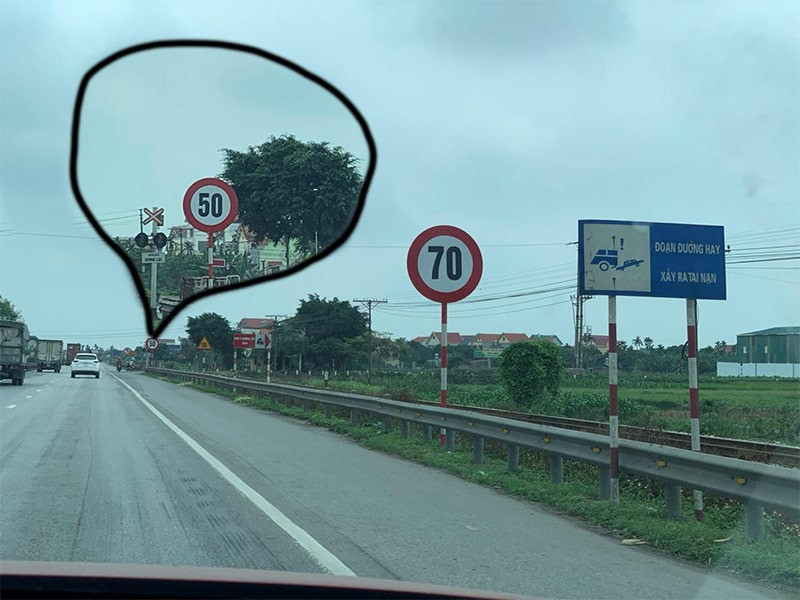 Biển báo giới hạn tốc độ