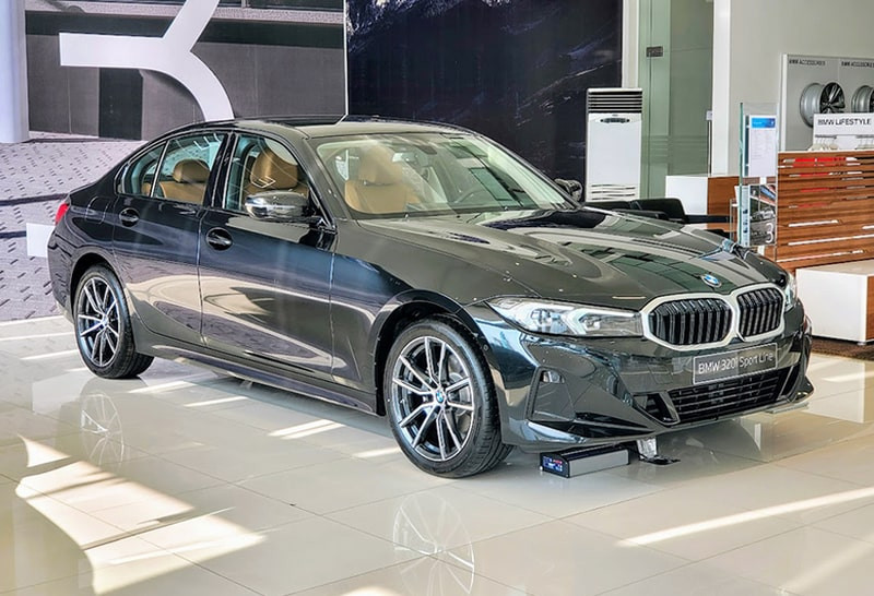BMW 3-Series - Biểu tượng của sự năng động