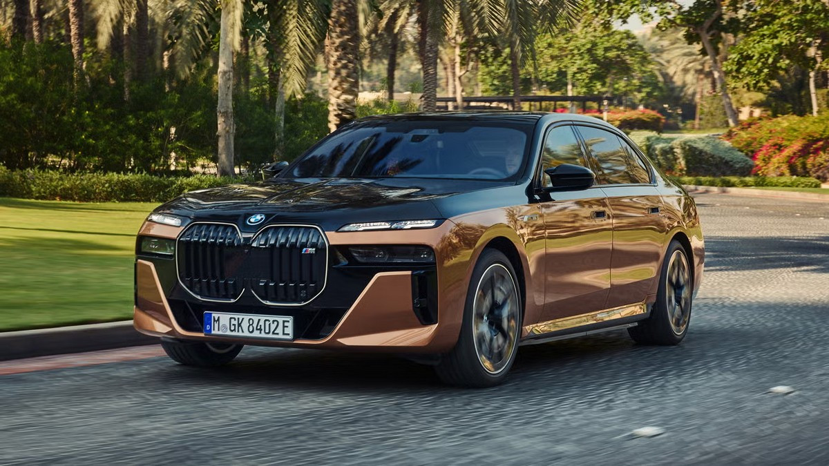 BMW i7 - Thiết kế hiện đại và tinh tế