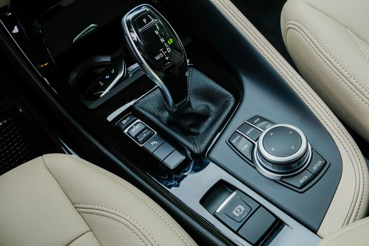 BMW X1 trang bị nhiều tính năng an toàn