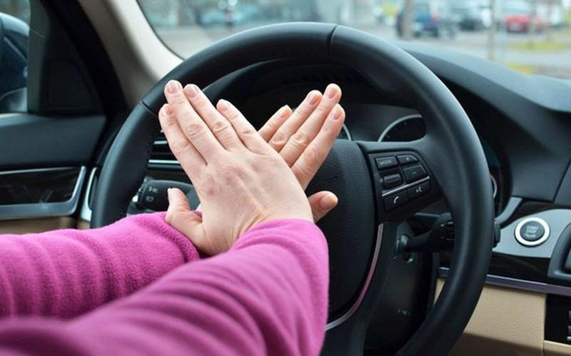Cách sử dụng đèn xe trong và ngoài khu đô thị