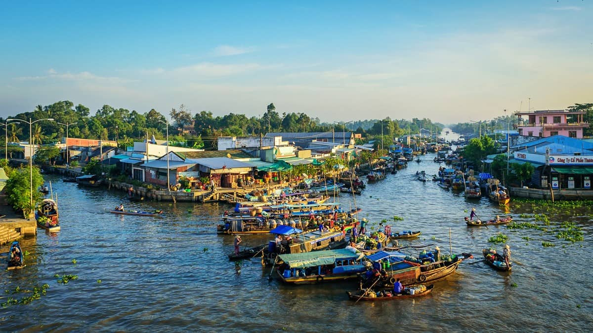 Chợ nổi Ngã Năm Sóc Trăng