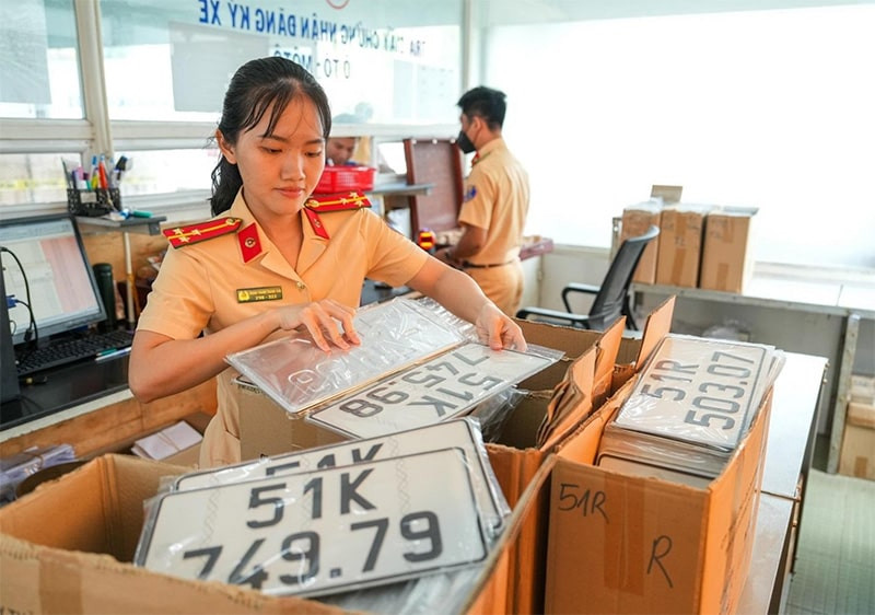 Cơ quan thẩm quyền cấp biển số