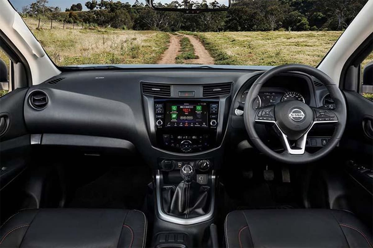 Công nghệ Nissan Navara 2021