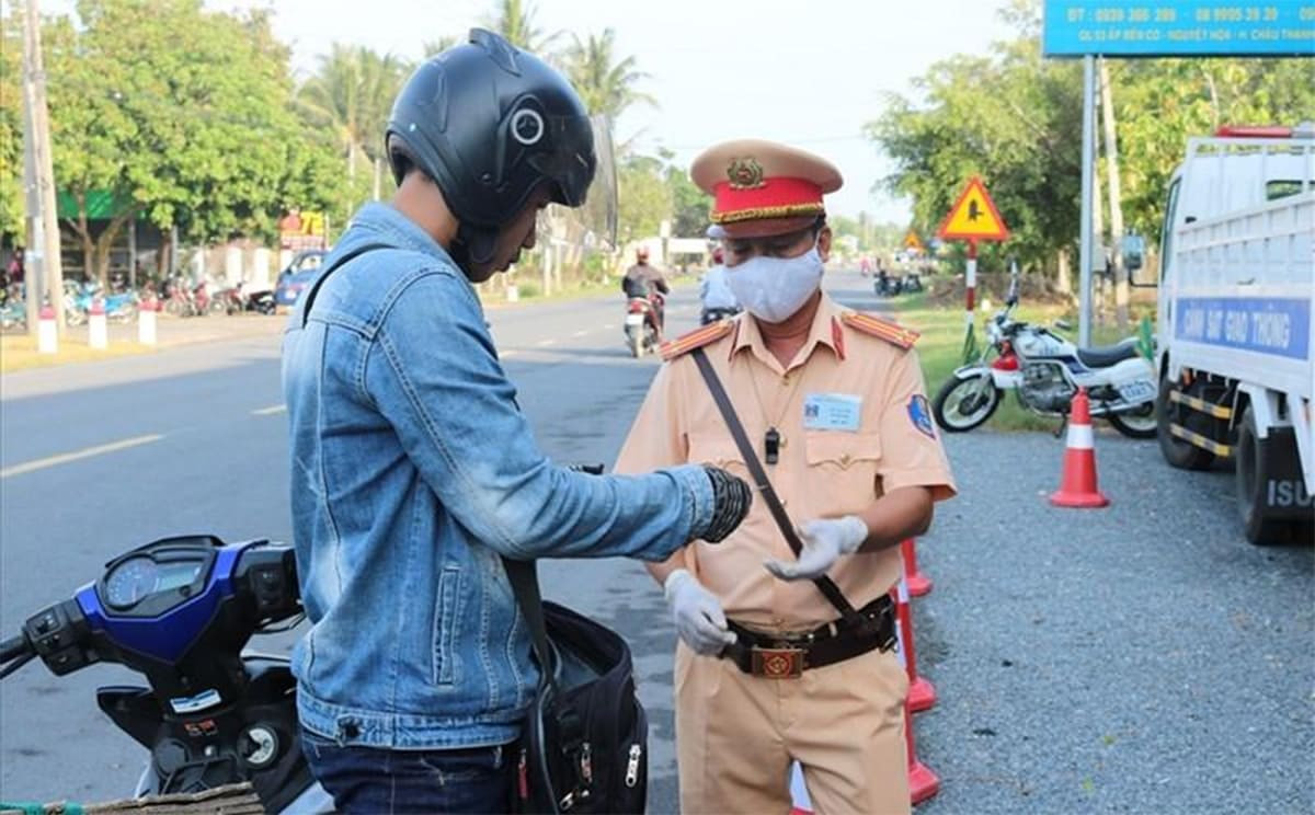 Đăng ký xe máy khi chưa có bằng lái