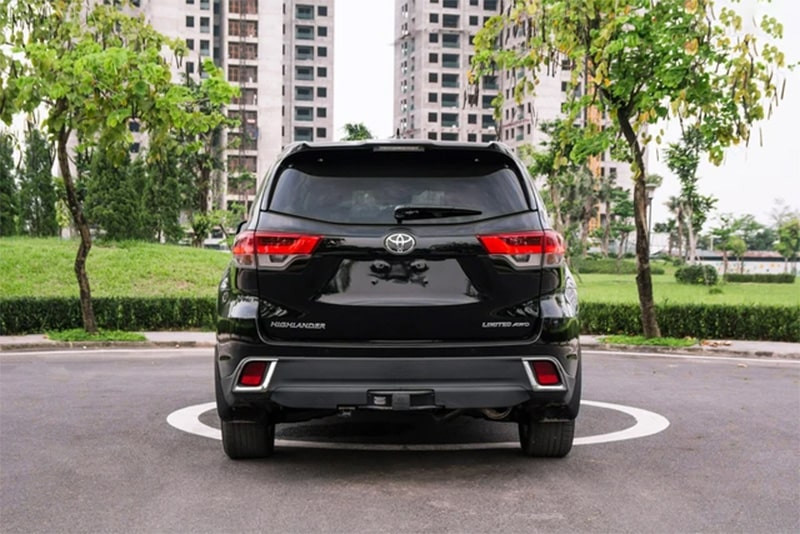 Đánh giá ngoại thất đuôi xe Toyota Highlander 2019