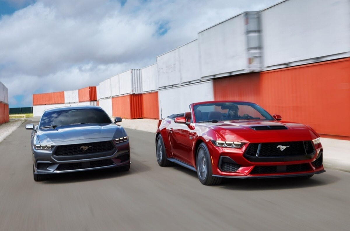 Đầu xe Ford Mustang