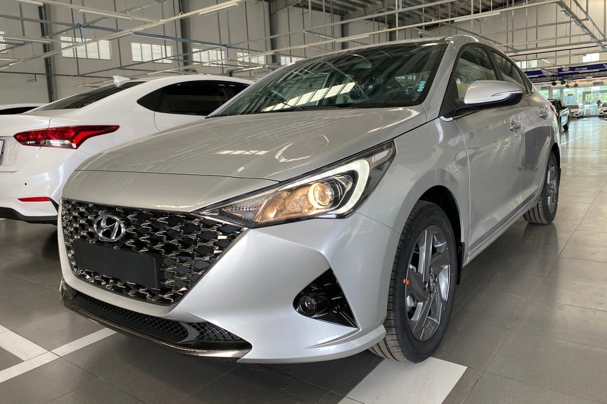 Đầu xe Hyundai Accent 2021
