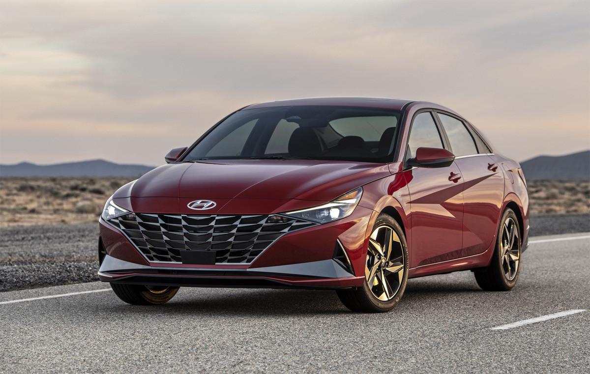 Đầu xe Hyundai Elantra 2020 với thiết kế &quot;Sensual Sportiness&quot;