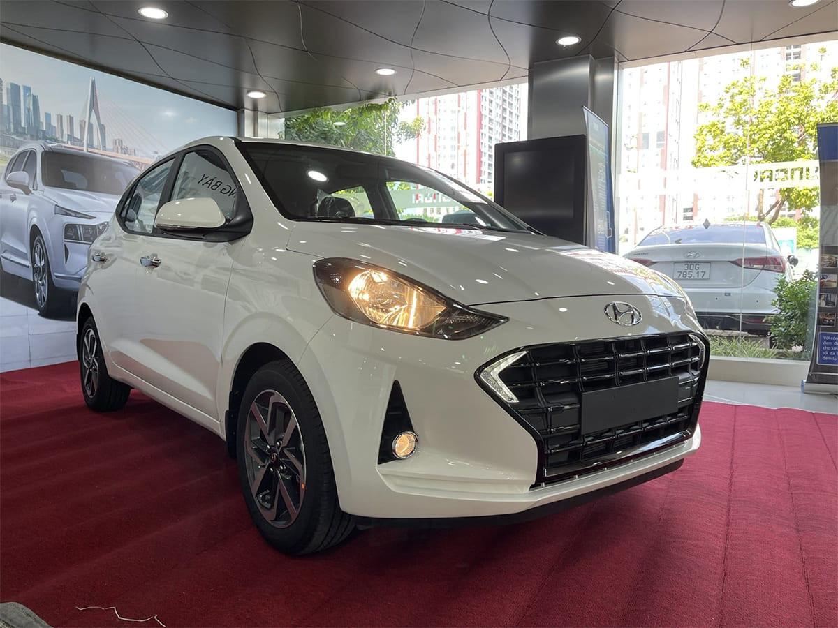 Đầu xe Hyundai i10 2023