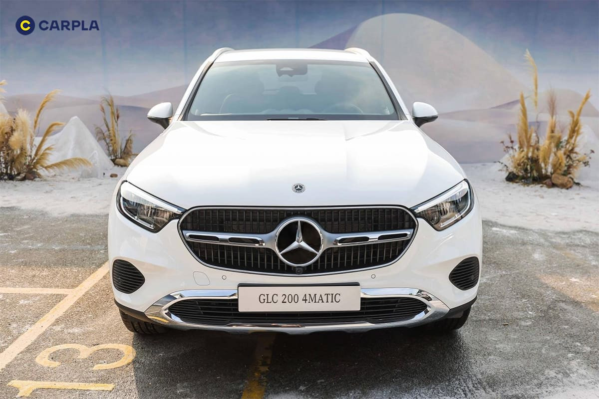 Đầu xe Mercedes GLC 200 4Matic 2024