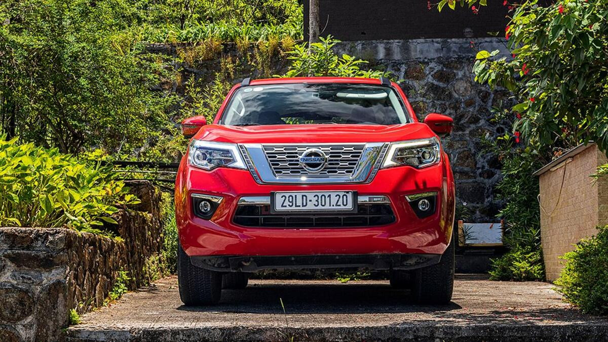 Đầu xe Nissan Terra 2020