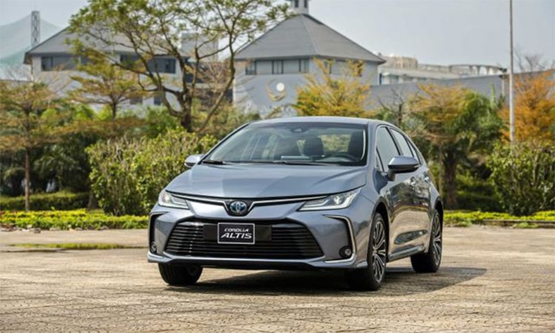 Đầu xe Toyota Corolla Altis 2023