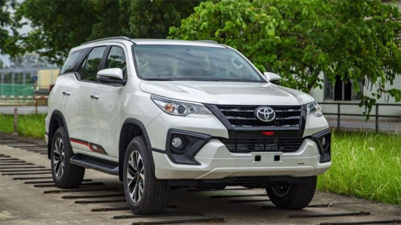 Đầu xe Toyota Fortuner 2019