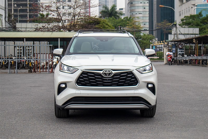 Đầu xe Toyota Highlander 2021
