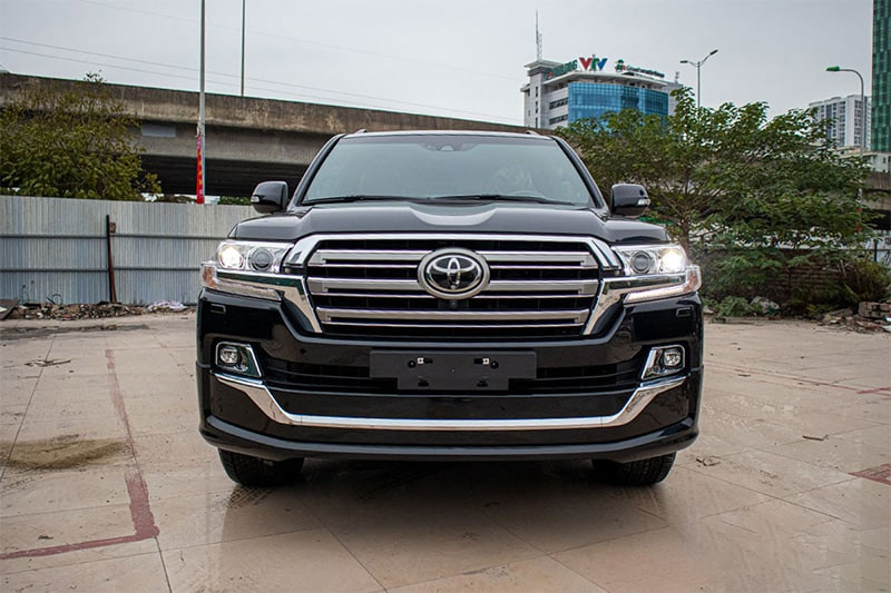 Đầu xe Toyota Land Cruiser 2020