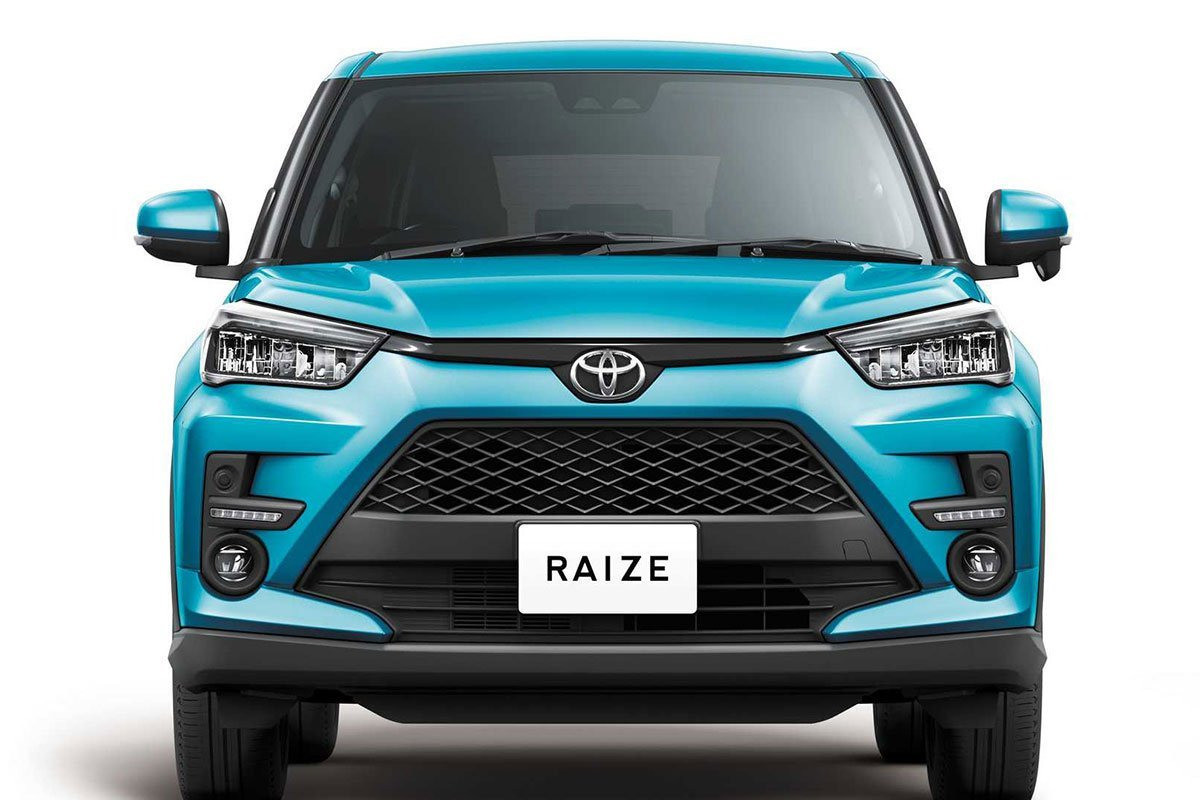 Đầu xe Toyota Raize 2021