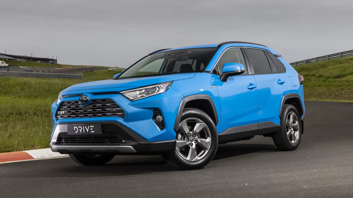 Đầu xe Toyota RAV4 2021