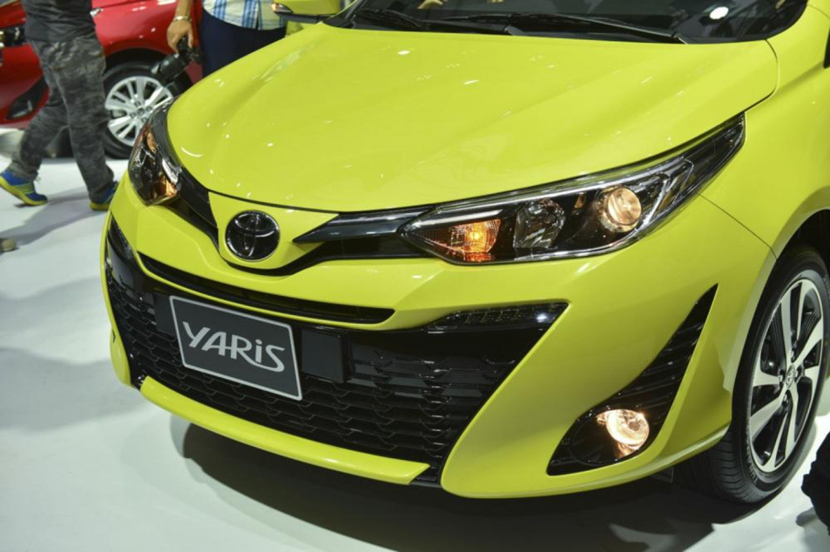Đầu xe Toyota Yaris 2019 với thiết kế Keen Look
