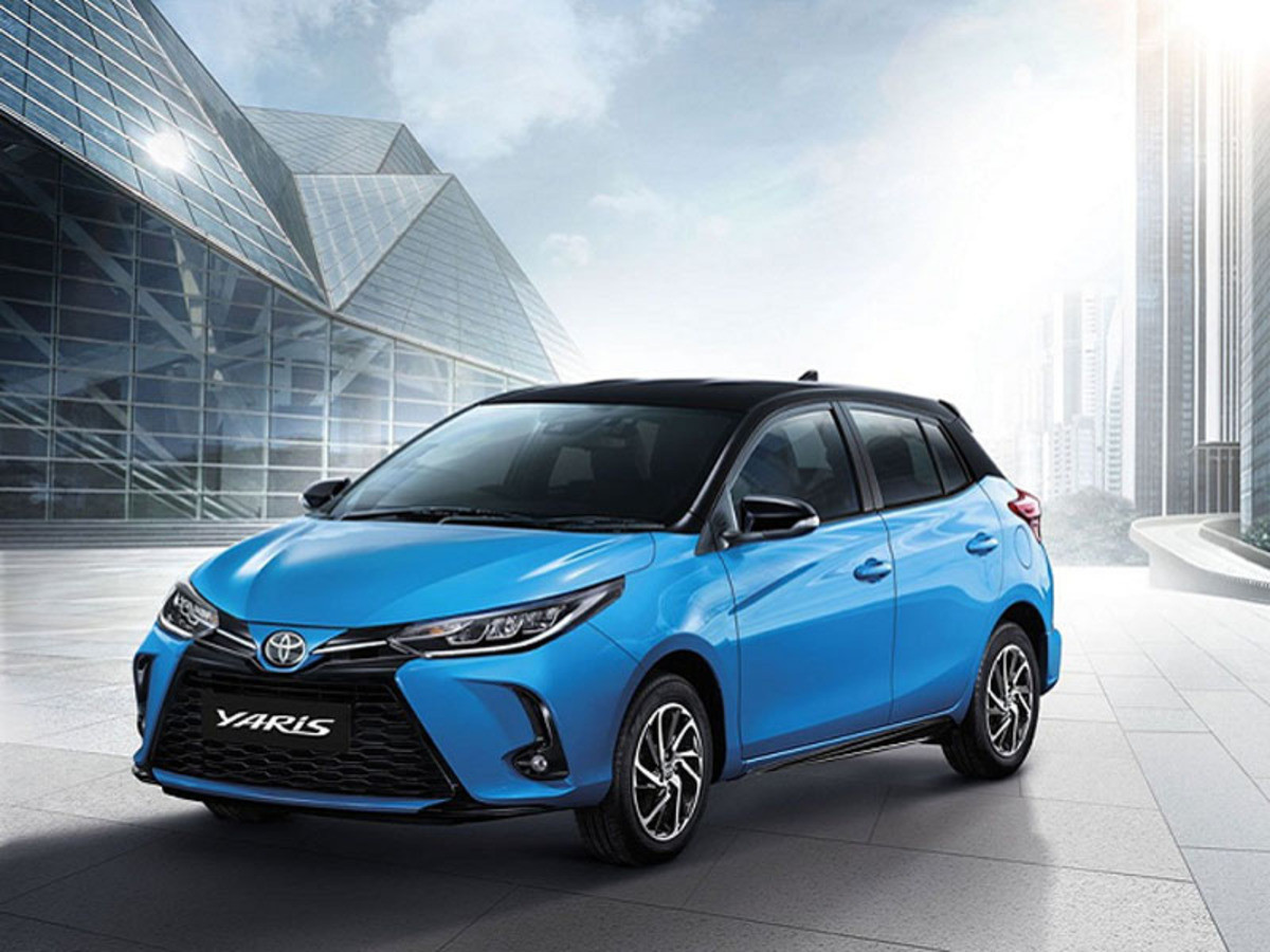 Đầu xe Toyota Yaris 2021 có thiết kế tương đồng với mẫu xe Toyota Vios