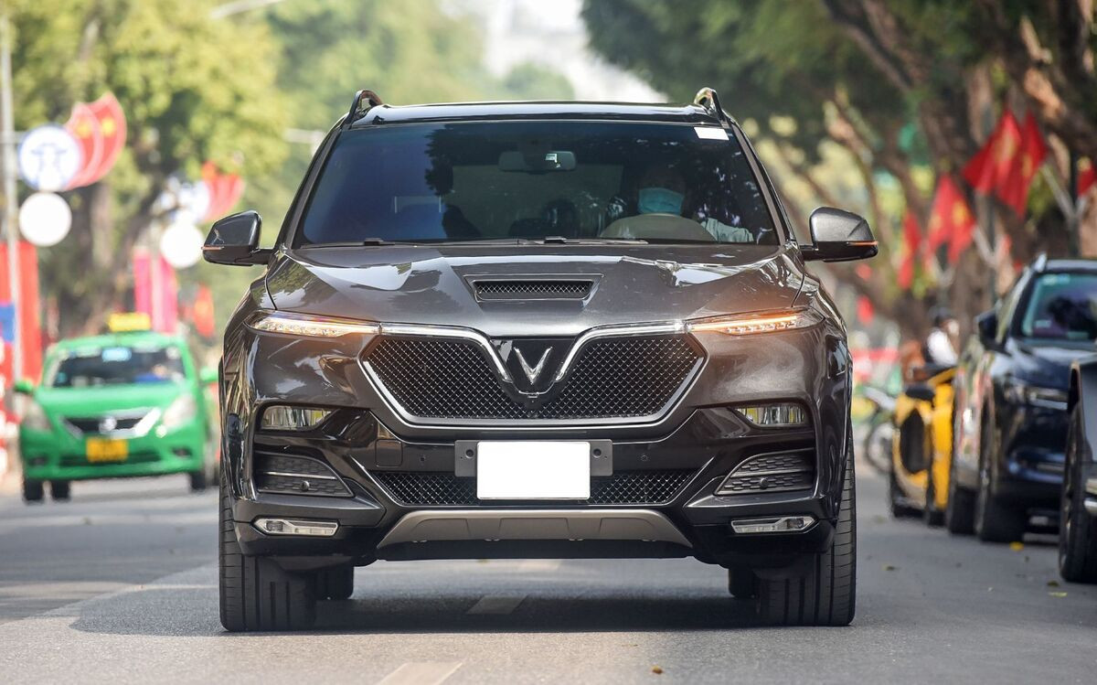 Đầu xe VinFast President