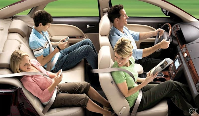 Dây an toàn ô tô giữ người ngồi trên ghế