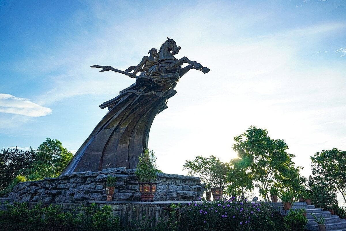 Đền Gióng (Đền Sóc)