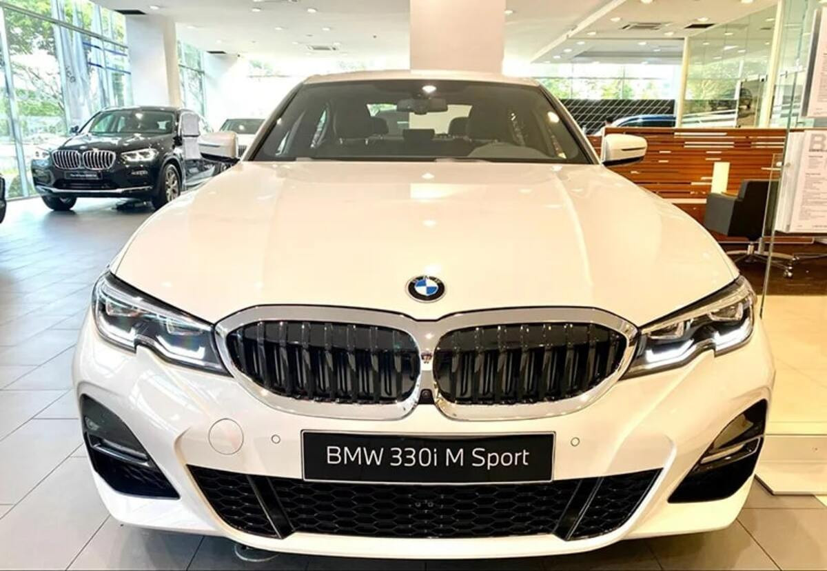 Đèn Laser BMW 330i