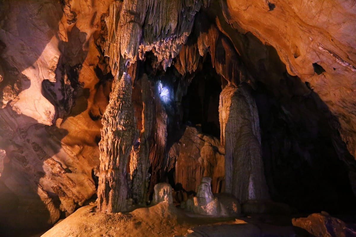 Động Ngườm Ngao