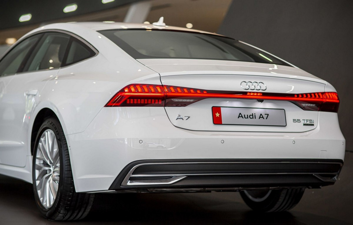 Đuôi xe Audi A7 2025 mềm mại và mạnh mẽ
