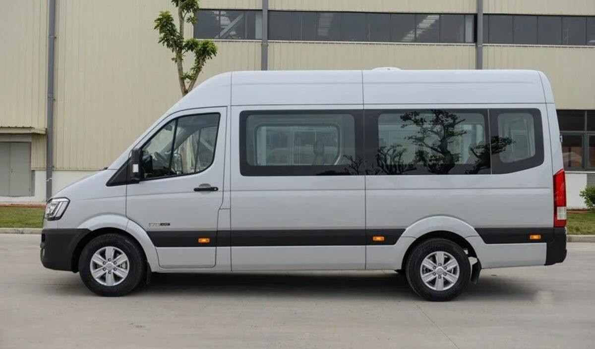 Đuôi xe Hyundai Solati