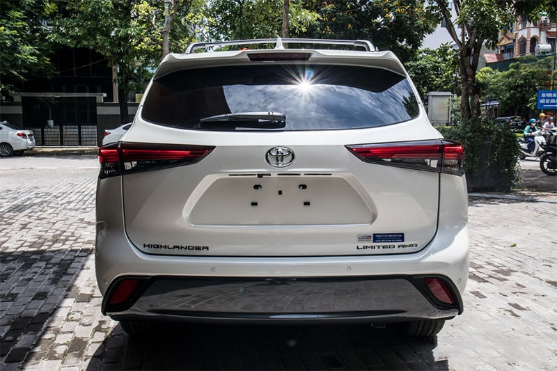 Đuôi xe Toyota Highlander 2020