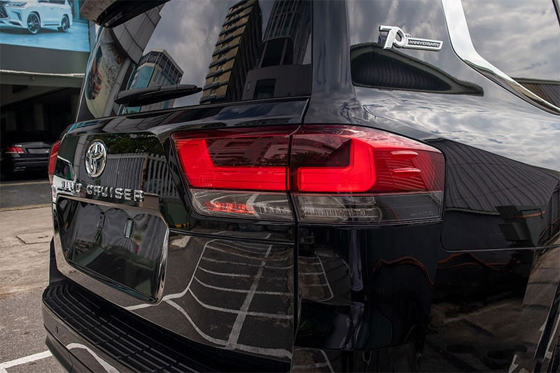 Đuôi xe Toyota Land Cruiser 2022