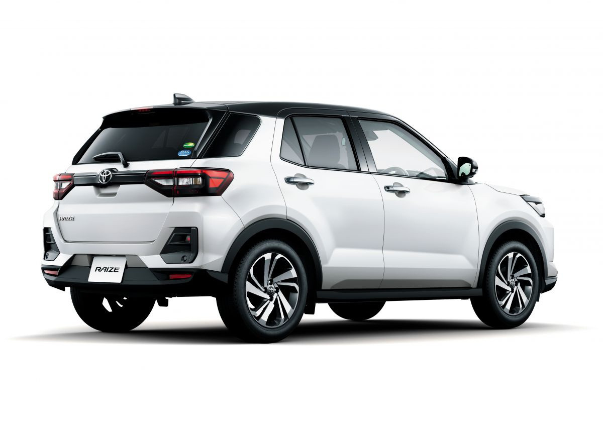 Đuôi xe Toyota Raize 2021