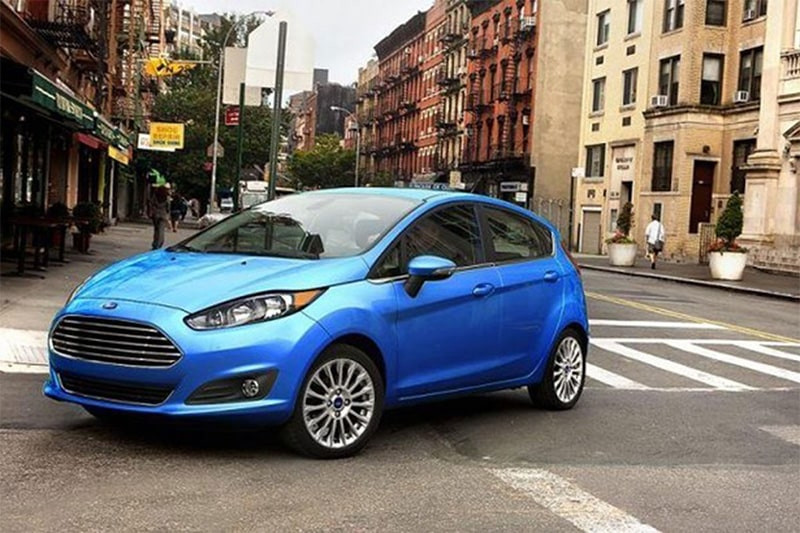 Ford Fiesta: Xe ô tô cũ giá rẻ, thiết kế đẹp mắt, hiện đại