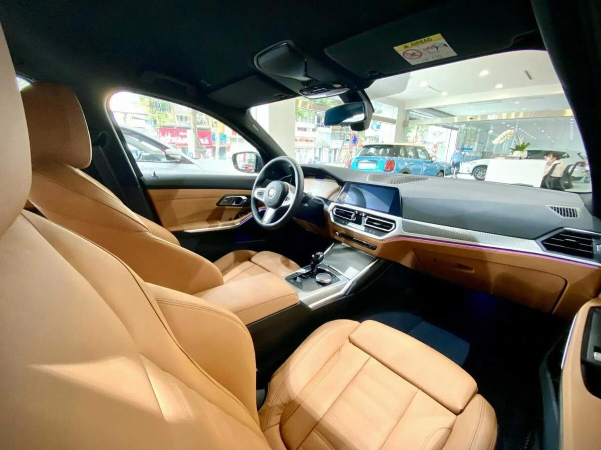 Ghế da BMW 330i