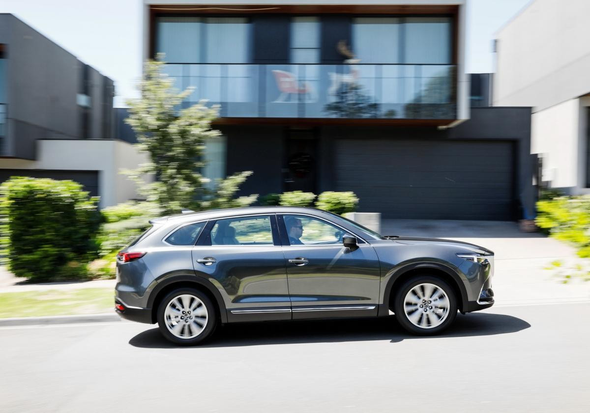 Giá lăn bánh Mazda CX-9 2020